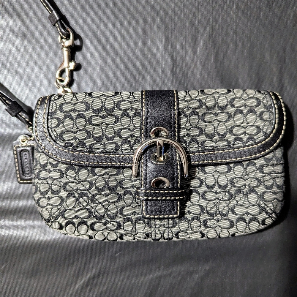 Coach Mini Signature Black Wristlet Early 2000s Y2k - Gem